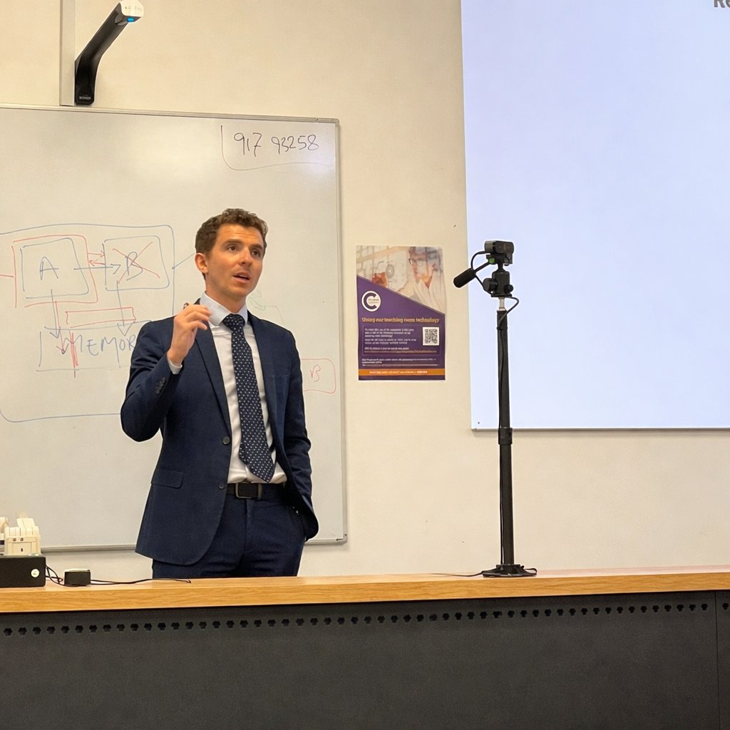 Dan Locke delivering the Cyber Security Airworthiness course in a lecture setting